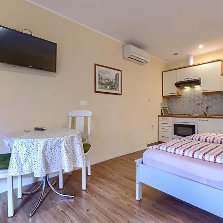 Διαμέρισμα Apartment Apartment Gigi By Interhome *