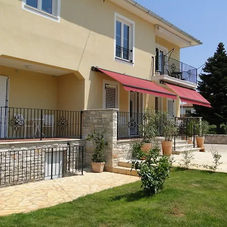 Apartament Apartment Villa Ester-4 By Interhome *