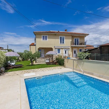 Apartament Apartment Villa Ester-4 By Interhome *